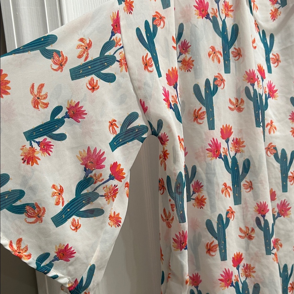 Peach Love California Floral Cactus Kimono - Picture 3 of 6